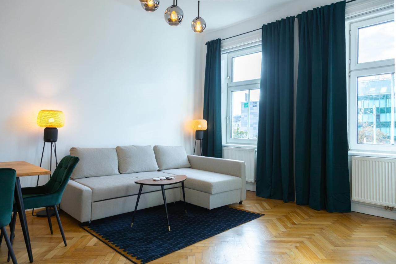 Imperial City Apartment Wina Bagian luar foto