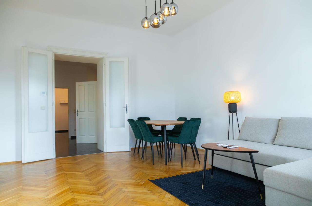 Imperial City Apartment Wina Bagian luar foto
